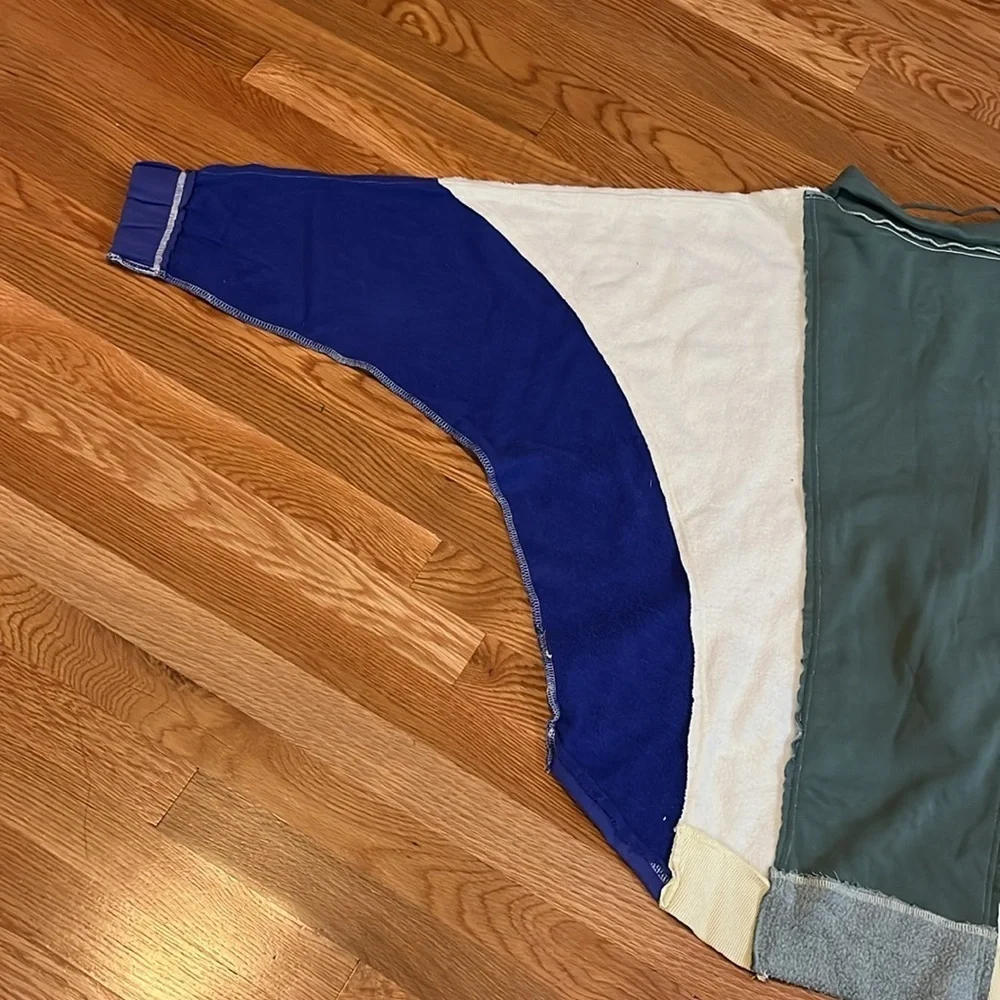 Free People Sidewalk Sweatshirt Size XS NWT